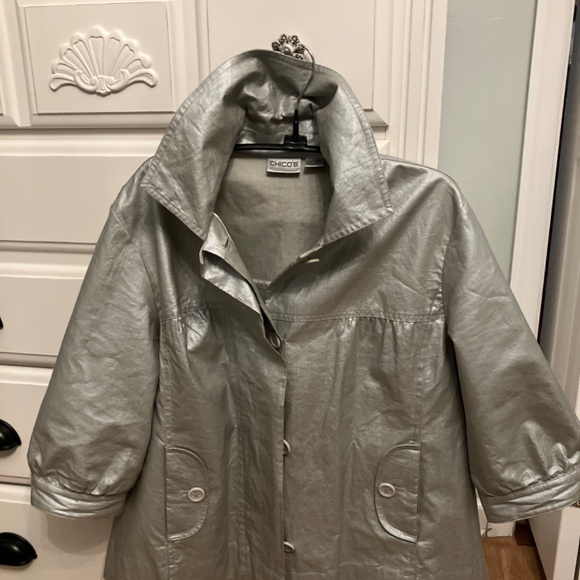 Silver 3/4 Sleeve Jacket - Picture 9 of 9